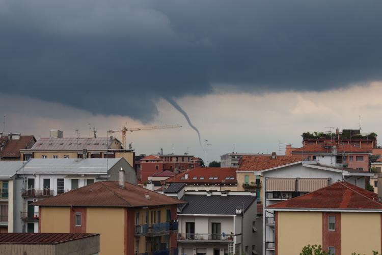 tornado novara 8 giugno