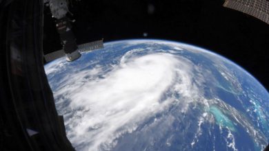 Photo of Uragano LAURA: allerta per un’ONDA di tempesta alta 3-4 metri [VIDEO]