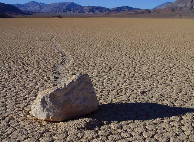 DEATH VALLEY CALDO