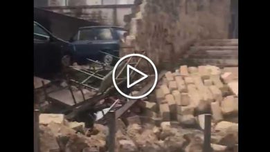 Photo of ALTAMURA flagellata dal MALTEMPO: strade allagate, CROLLA UN MURO e travolge le auto [VIDEO]