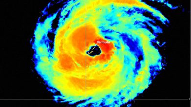 Photo of BERMUDA nell’occhio dell’uragano PAULETTE: le immagini