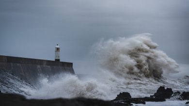 Photo of VENTO FURIOSO sull’Italia: raffiche ben oltre i 100km/h e ONDE COME PALAZZI