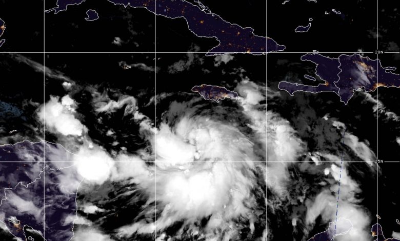 tempesta tropicale Delta