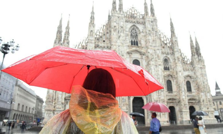 Forti piogge si abbattono su Milano: si teme per i livelli del Seveso