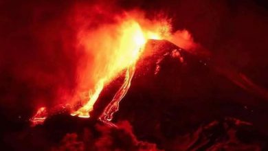 Photo of ETNA, prima eruzione del 2021: doppio trabocco lavico [VIDEO e FOTO]