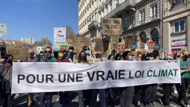 Photo of Francia, decine di migliaia in piazza contro la Legge sul Clima: «serve più ambizione» [VIDEO]