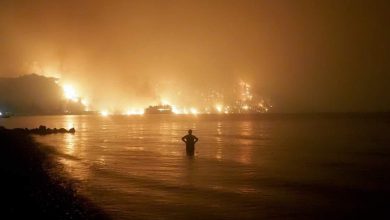 Photo of INCENDI in GRECIA, oltre 150 roghi e molti fuori controllo: vittime e feriti [VIDEO]