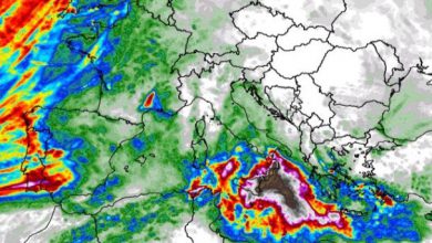 Photo of Maltempo, vortice STAZIONARIO: in una settimana potrebbe cadere la pioggia di 1 ANNO intero!