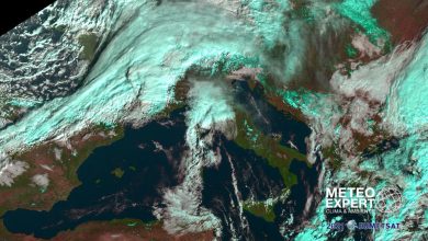 Photo of Maltempo, weekend segnato da PIOGGE, NEVE e VENTO: le zone coinvolte domenica