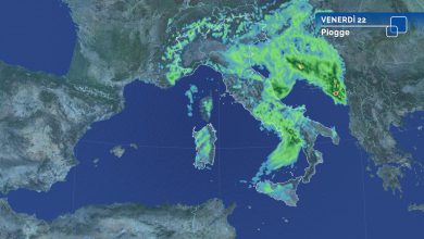 Photo of Meteo, fase di diffuso maltempo con forti temporali. Vento intenso al Sud