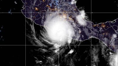 Photo of L’uragano Otis si abbatte sul Messico con venti di 270 km/h e uno scenario da incubo per Acapulco