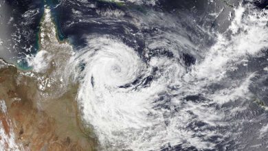 Photo of Cicloni e cambiamento climatico: nuove minacce per la Grande Barriera Corallina