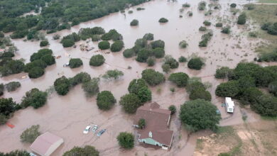 Photo of Texas travolto da alluvioni record: oltre 100 vittime e centinaia di dispersi