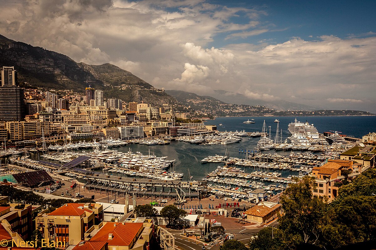 Montecarlo_Credits-Nersi-Elahi_Wikipedia-Creative-Commons