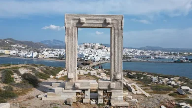 Photo of Vandalismo a Naxos: tempio antico danneggiato da turisti, indignazione in Grecia