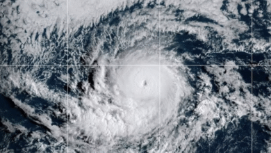 Photo of Uragano Kiko avanza verso le Hawaii: categoria 4 con venti oltre 230 km/h