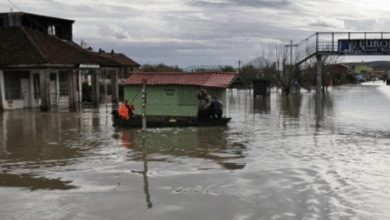 Photo of Inondazioni in Albania: piogge torrenziali causano vittime e evacuazioni di massa