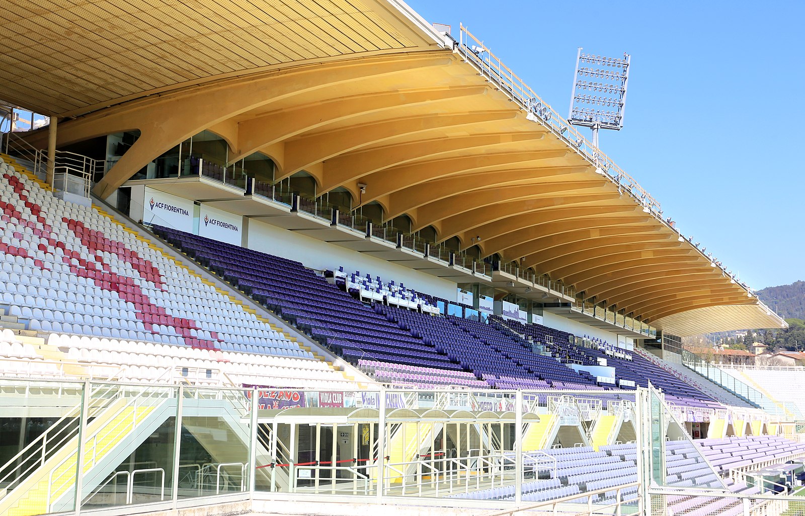 Stadio-Firenze_Crediti-Sailko_Wikipedia-Creative-Commons