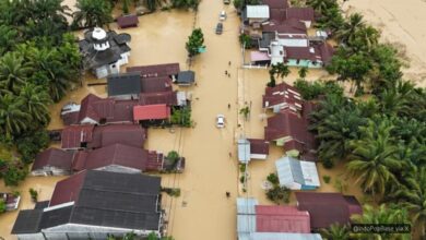 Photo of Alluvioni in Asia, è una strage: oltre 500 vittime tra Indonesia, Thailandia e Sri Lanka