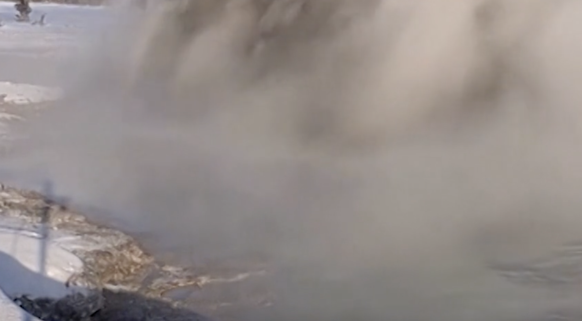 eruzione fango Yellowstone