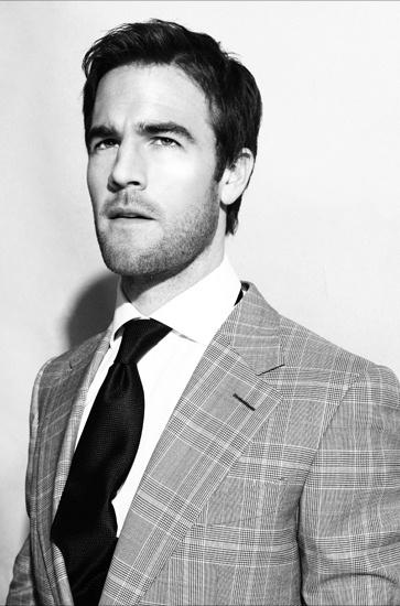 JAMES_VAN_DER_BEEK_Credits-sansierra_studio_Wikipedia-Creative-Commons