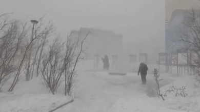 Photo of Tempesta di neve nella Russia orientale: Chukotka paralizzata dai venti