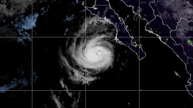 Photo of Uragano Polo verso il Messico: allerta per piogge e venti intensi!